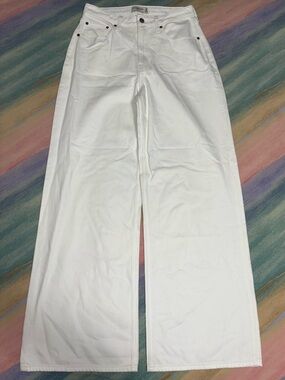 abercrombie & fitch wide leg ultra high rise curve love white Jeans size 6/28 L